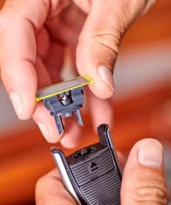 Philips OneBlade Original Blade QP230/50 - Vervangmesjes - 3 Stuks -NIVEA Shop 550x367 1