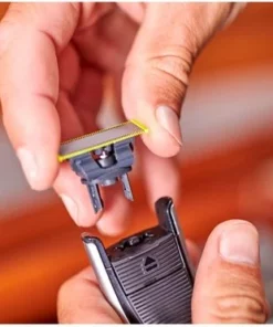 Philips OneBlade Original Blade QP220/50 - Vervangmesjes - 2 Stuks -NIVEA Shop 550x372 2