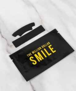 The Million Dollar Smile® - Teeth Whitening Strips - Crest Whitestrips -Tandenbleken - 28 Bleekstrips - 14 Behandelingen - Professionele Tandenbleek Strips - Tandenblekers - Wittere Tanden - Zonder Peroxide - Tanden Bleken - -NIVEA Shop 550x550 1253