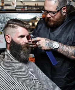 Good Experience Professionele Draadloze Tondeuse Incl. Reistas - Trimmer - Tondeuses - Scheerapparaat Mannen - Hoofdhaar - Haartrimmer - Baard - Trimmerset - Hair Clipper - Tondeuse Cheveux - Hair - Toilettas Heren -NIVEA Shop 550x825 14